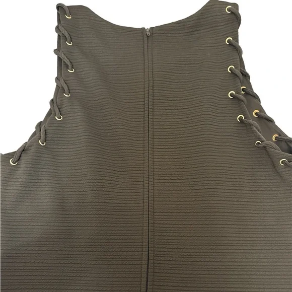 Bisou Bisou Green Ribbed Sleeveless Sheath Dress Lace Up Grommet Detail Sz 12 - Picture 10 of 12
